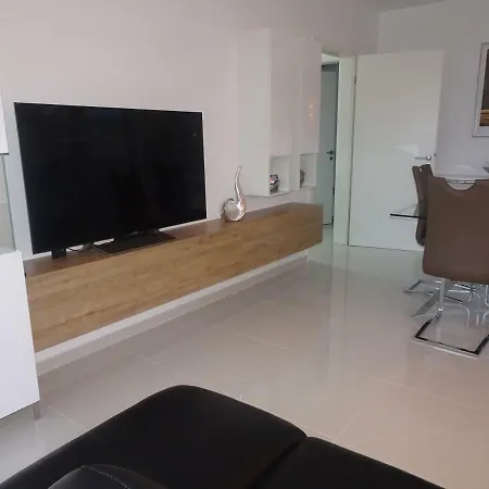 Apartament Francesca * Брашов